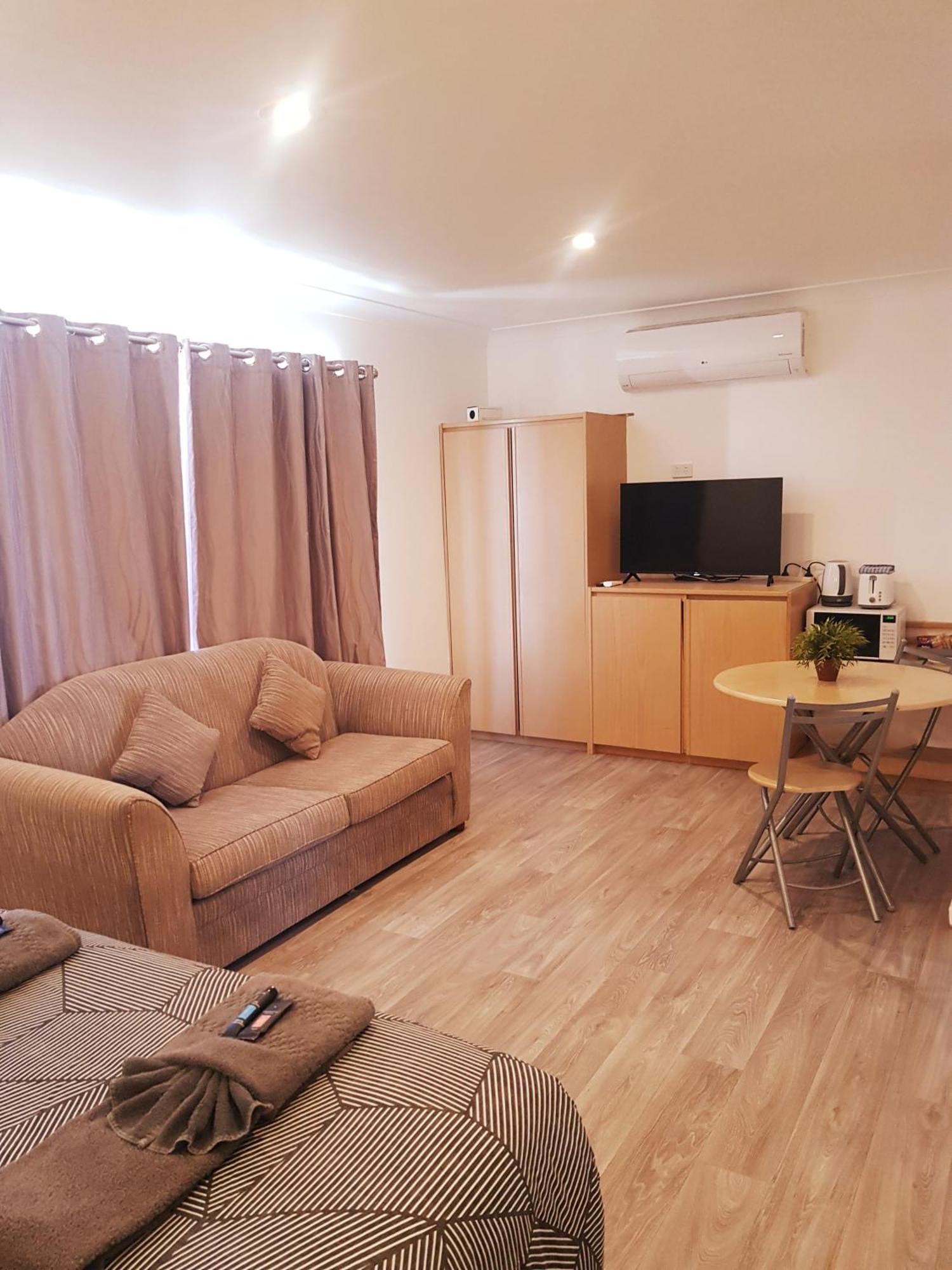 The Major Mitchell Motel Бурк Экстерьер фото