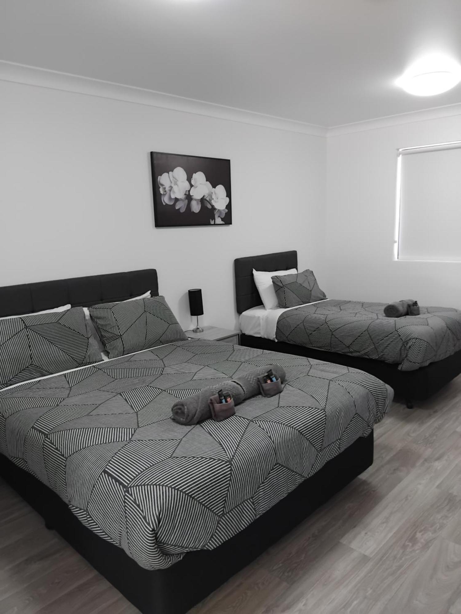 The Major Mitchell Motel Бурк Экстерьер фото