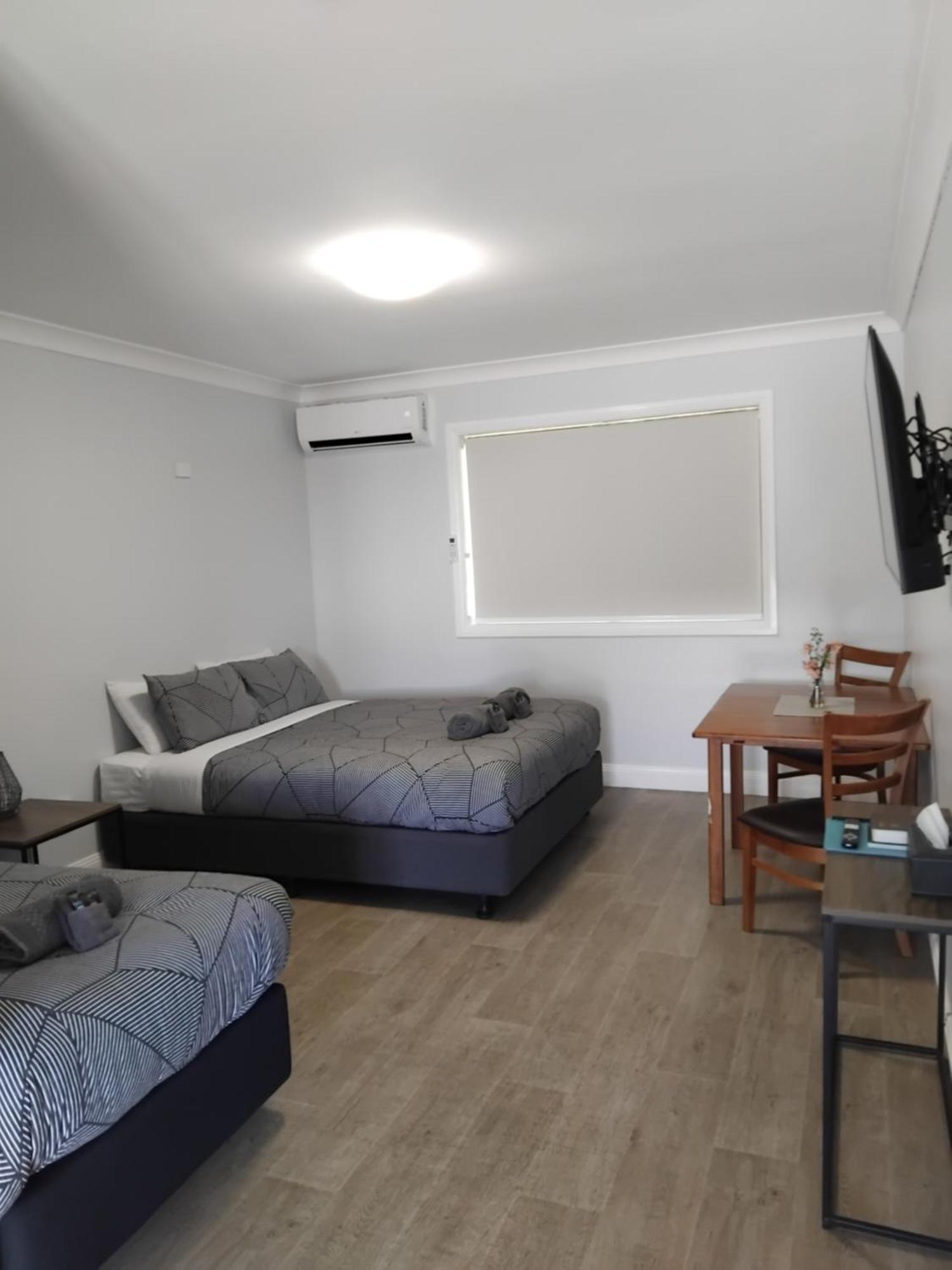 The Major Mitchell Motel Бурк Экстерьер фото